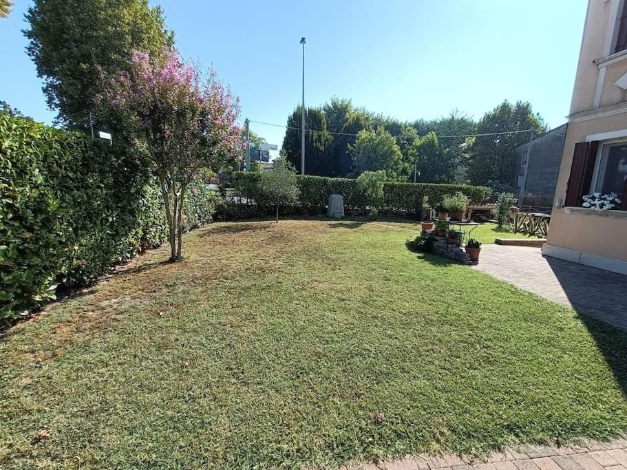 B&B We Care Appartamento Lendinara Kültér fotó